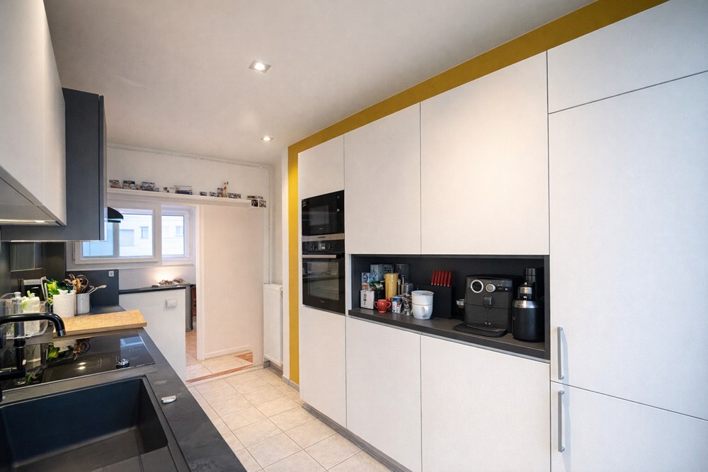 APPARTEMENT T4 - RENOVATION RECENTE - CALME - ESPACE VIE 60 M² - GARAGE POSSIBLE photo 2