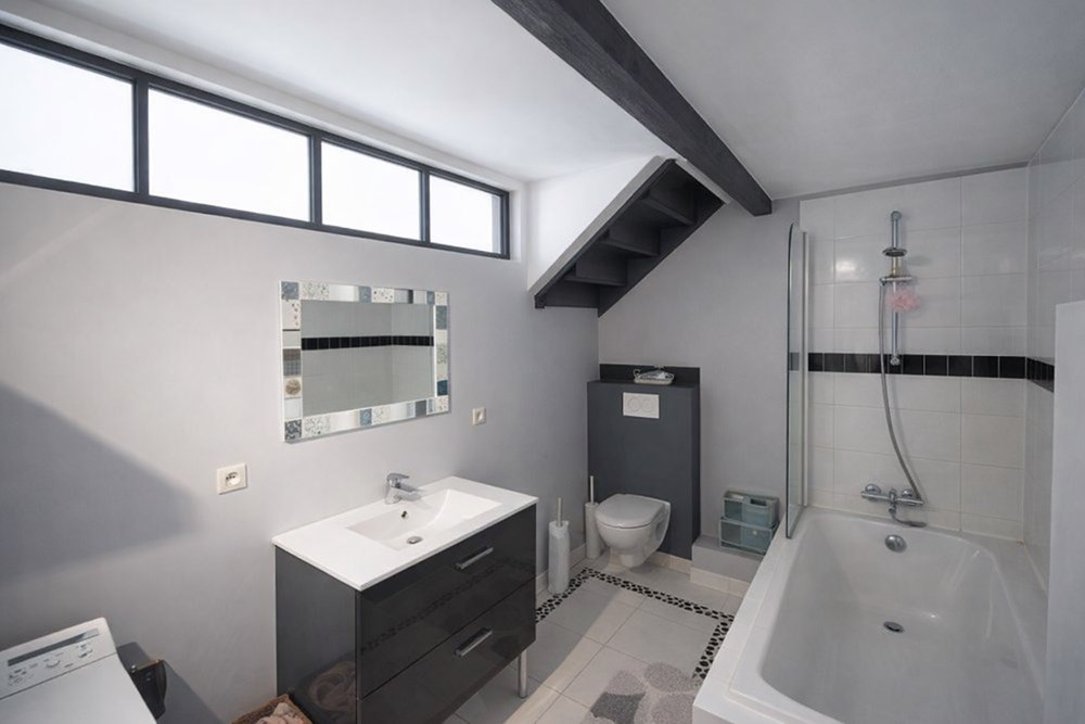 APPARTEMENT T2 - DUPLEX - PLEIN CENTRE DE CROZON - COUP DE COEUR ASSURE photo 5