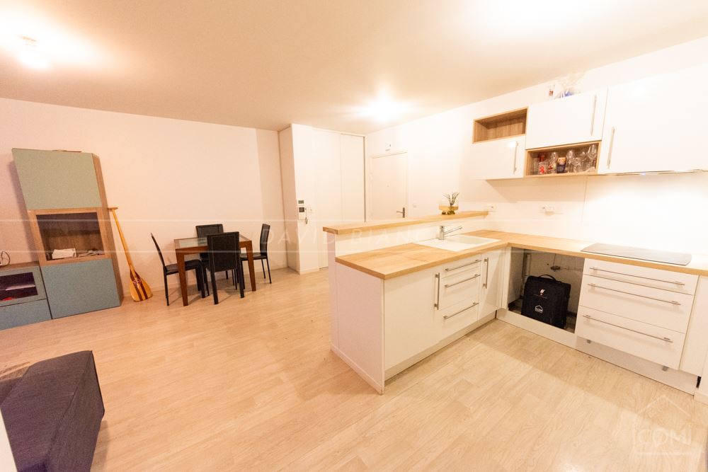 APPARTEMENT T3 65M² AVEC BALCON, ASCENSEUR, CAVE ET PARKING PRIVE SECURISE photo 3