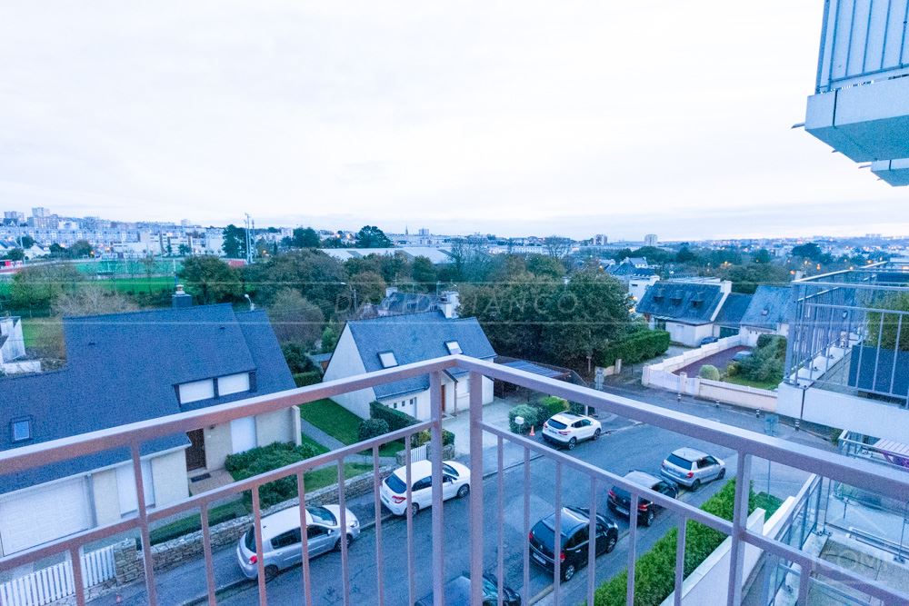 APPARTEMENT T3 65M² AVEC BALCON, ASCENSEUR, CAVE ET PARKING PRIVE SECURISE photo 2