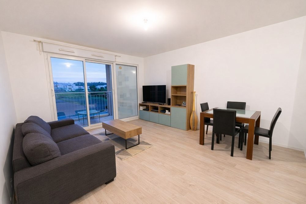 APPARTEMENT T3 65M² AVEC BALCON, ASCENSEUR, CAVE ET PARKING PRIVE SECURISE photo 2