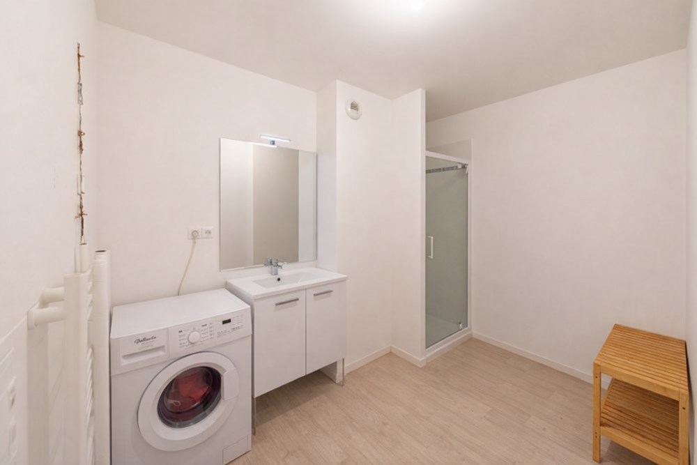 APPARTEMENT T3 65M² AVEC BALCON, ASCENSEUR, CAVE ET PARKING PRIVE SECURISE photo 4