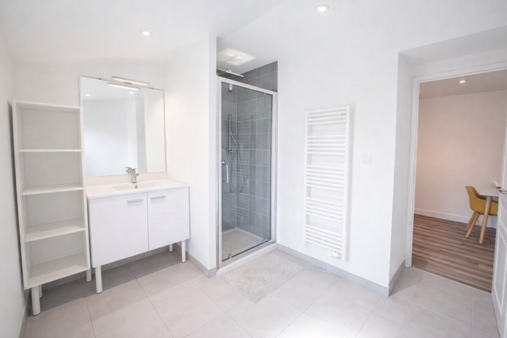 MAISON DE VILLE T3 - TRIPLEX - 2 CHAMBRES - RARE DANS LE SECTEUR - CHARME - AUCUN TRAVAUX photo 4