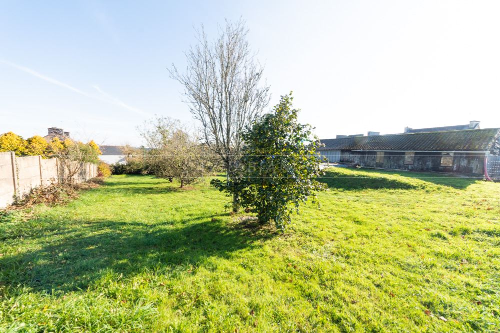 DOUBLE MAISON INDIVIDUELLE T10 DE 300M² AVEC 3 DEPENDANCES SUR UN TERRAIN DE 1700M² EN PLEIN CENTRE photo 2