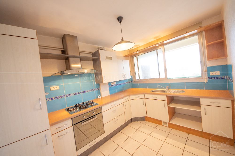 APPARTEMENT T3 - ASCENSEUR - VERDURE - ACCES PMR - CALME - AUCUNS TRAVAUX - DALLE BETON photo 4
