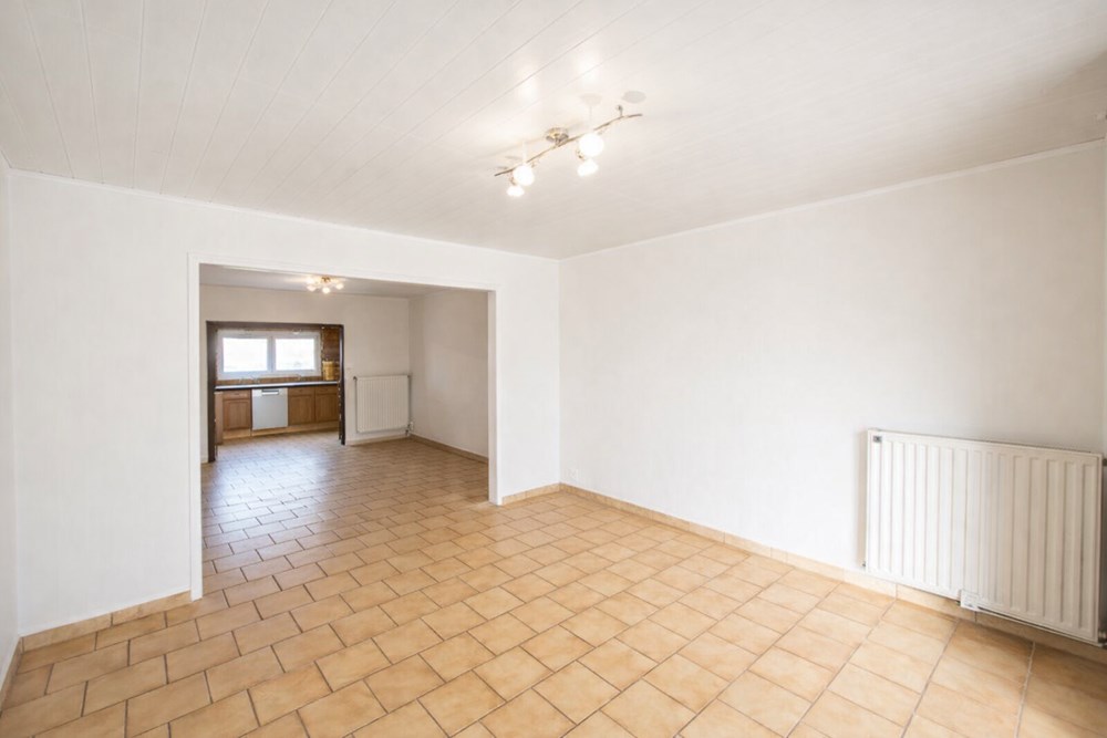 MAISON DES ANNEES 60 - ESPACE DE VIE EN REZ DE JARDIN - 3 CHAMBRES - EXPO SUD - PROXIMITE TRAMWAY - CALME photo 2