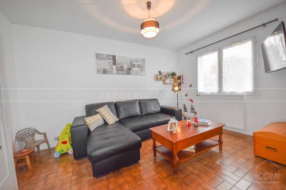 MAISON FAMILIALE - QUARTIER LA CHATAIGNERAIE photo 2