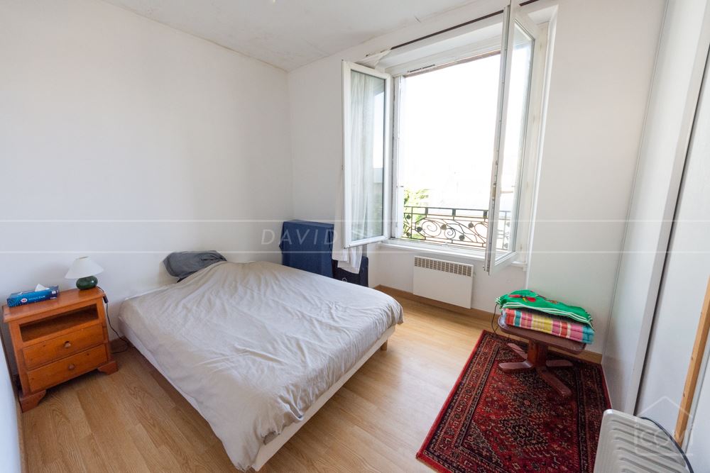 APPARTEMENT T1 BIS 27M² AVEC LOCATAIRE EN PLACE, CAVE ET PETITE VUE MER photo 3