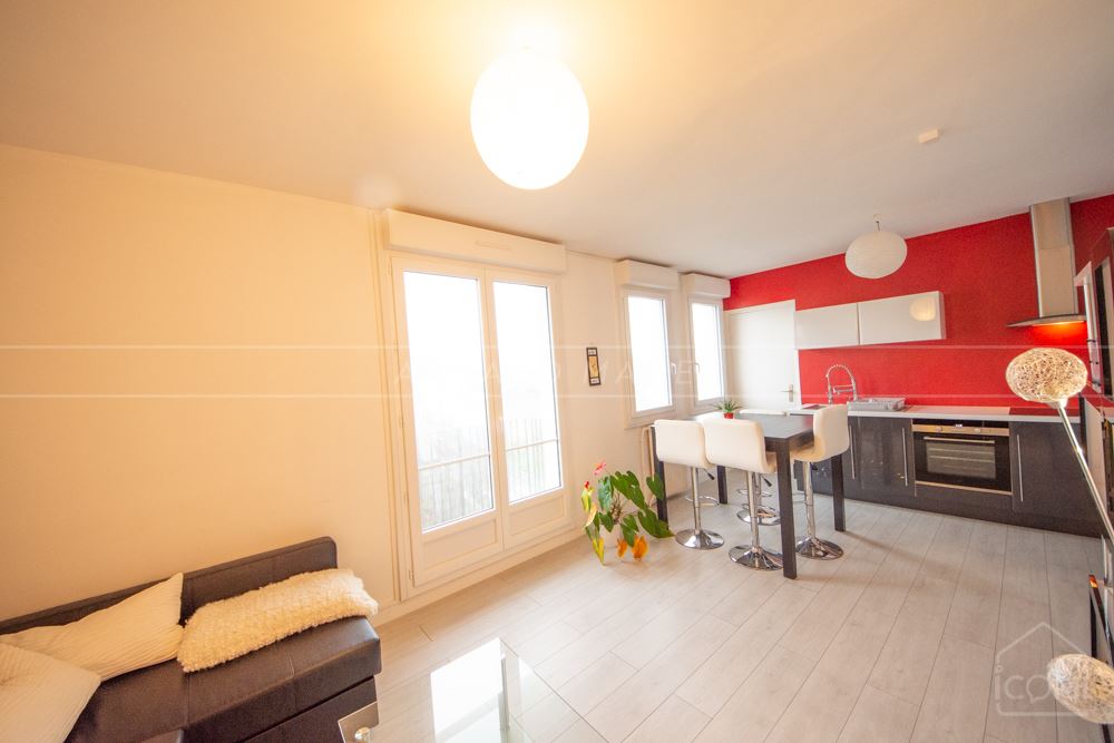 APPARTEMENT T2 - DALLE BETON - BALCONS - ASCENSEUR - RARE photo 4