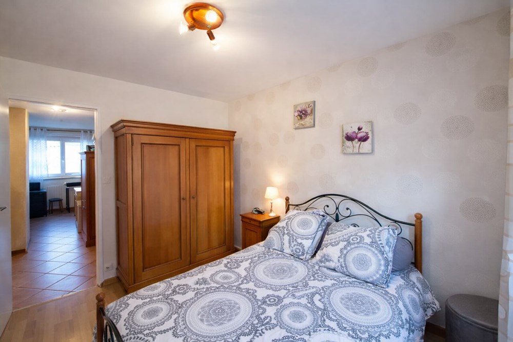 APPARTEMENT T3 - EXCEPTIONNELLE PIECE DE VIE DE +40M² - CALME - LUMINEUX - PROCHE CENTRE VILLE photo 4