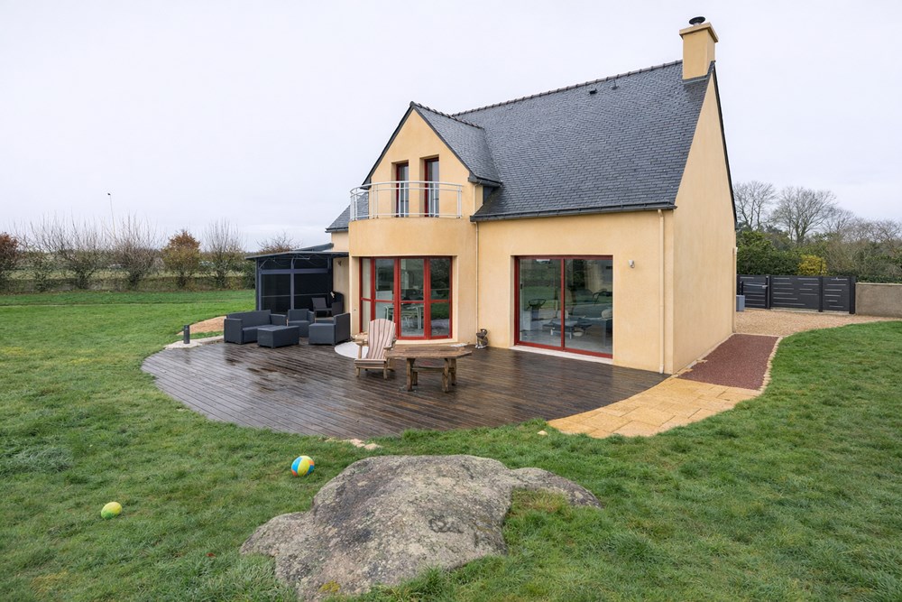 SAINT-VOUGAY - MAISON - 167 M2 - 6 PIECES