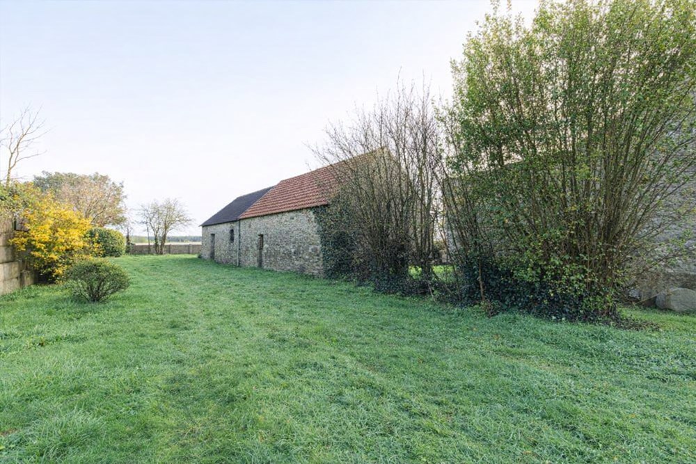 MAISON DE CARACTERE T5 130M² FORT POTENTIEL À RÉNOVER AVEC 5 DÉPENDANCES, 1 ÉTABLE, 1 GARAGE ET 1 HANGAR SUR 3650M² DE TERRAIN photo 5