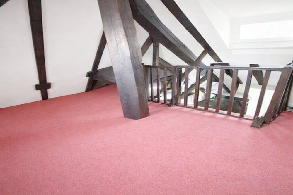 APPARTEMENT DUPLEX T2/T3 - DERNIER ETAGE - CONCEPT LOFT - VUE PORT - FAIBLES CHARGES photo 4