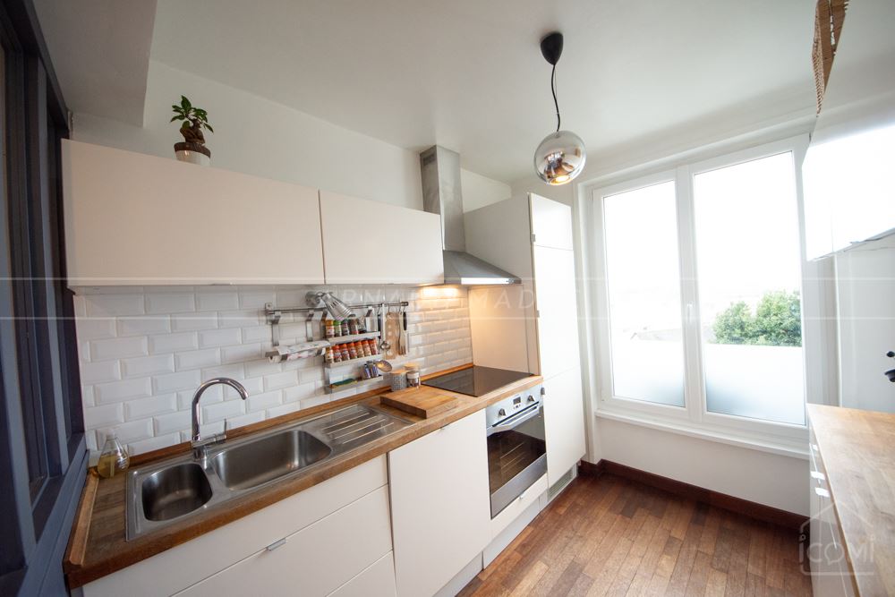 APPARTEMENT T4 - PIECE DE VIE 35M² - 2 CHAMBRES - DALLE BETON - RENOVATION DE QUALITE - PROXIMITE CENTRE VILLE photo 4