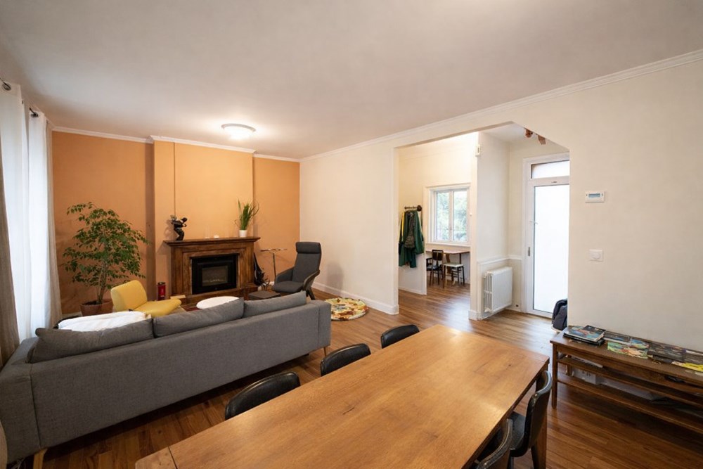 TRES BELLE MAISON T5 DE 130 M² - 4 CHAMBRES - JARDIN DE 370 M² - A VOIR RAPIDEMENT photo 3