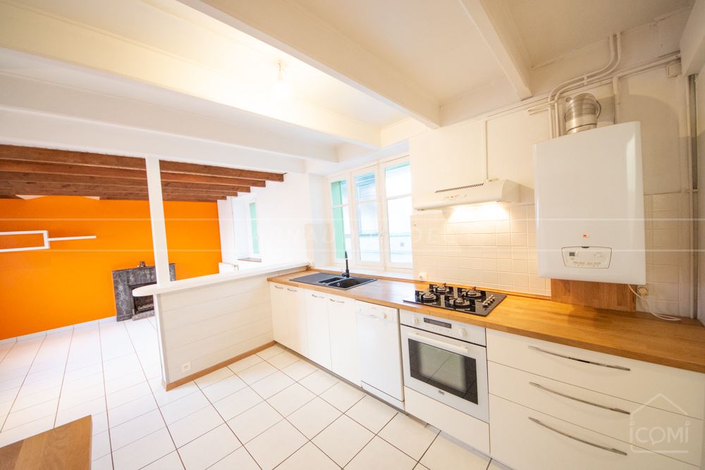 MAISON T4 DES ANNEES 20 - BEL ESPACE DE VIE - 2 CHAMBRES - CALME - CHARME photo 3