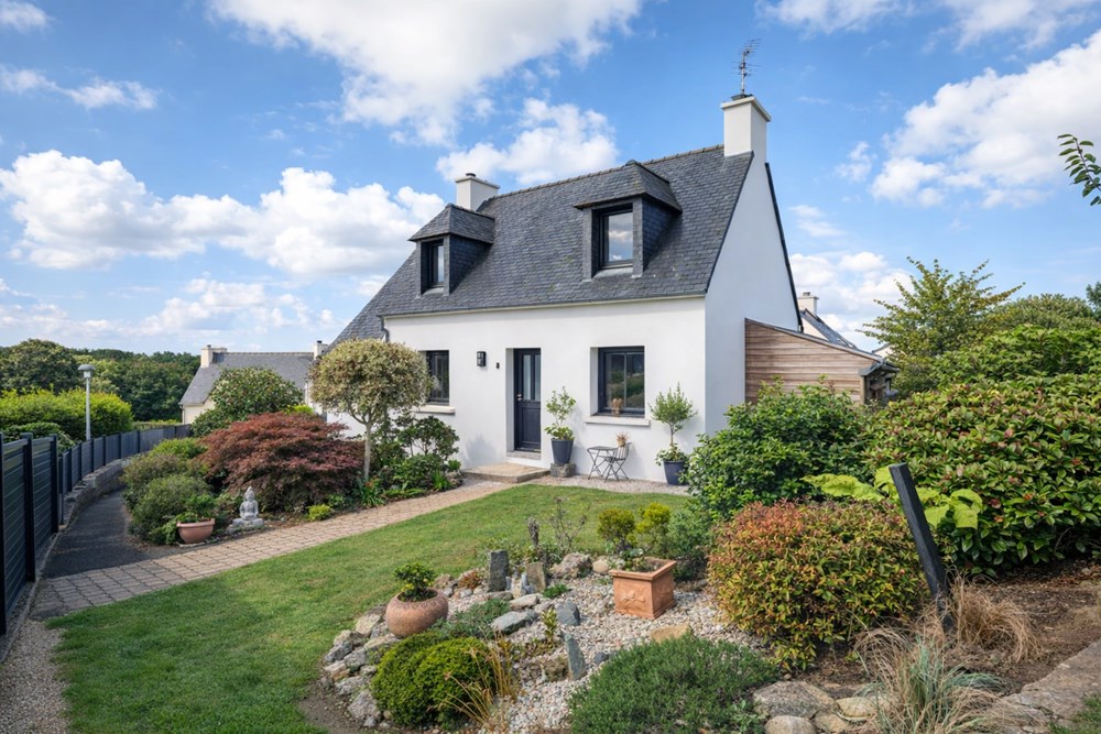 MAISON T6 - 150M² - 3 CHAMBRES (5 POSSIBLE) - ATELIER/CARPORT - RENOVATION RECENTE - COUP DE COEUR - CALME - TERRAIN 650M²