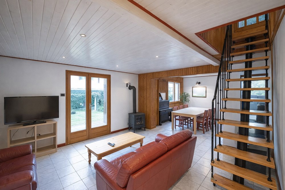 MAISON T5 DE 165M² - 3/4 CHAMBRES - TERRAIN DE 1100M² - SUPERBE EMPLACEMENT ET GROS POTENTIEL photo 3