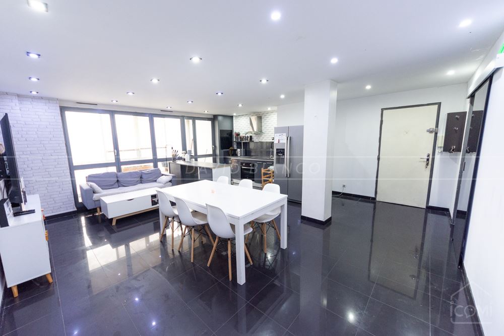 APPARTEMENT T4 85M² AVEC CAVE, PARKING PRIVE ET ASCENSEUR