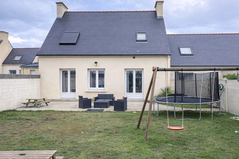 MAISON - RARE - 3 CHAMBRES (POSSIBLE 4) - PIECE DE VIE DE +40M² - TERRAIN DE +400 M - SECTEUR RECHERCHE -