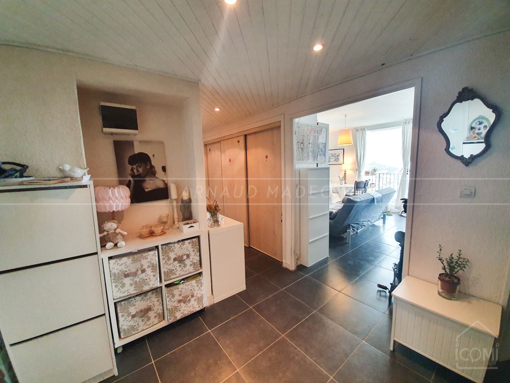 APPARTEMENT T3 - 2 CHAMBRES - ASCENSEUR - BALCONS/TERRASSE - VUE DEGAGEE SUR VERDURE - STATIONNEMENT AISE photo 2