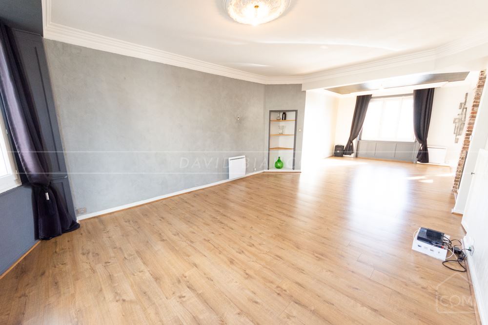 APPARTEMENT ENTIEREMENT RENOVE T4 96M² SEUL A L'ETAGE AVEC CAVE EN PLEIN COEUR DU CENTRE VILLE