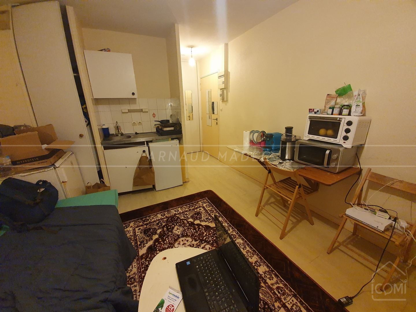 APPARTEMENT STUDIO - DERNIER ETAGE - BALCON - VUE JARDIN - RARE photo 5