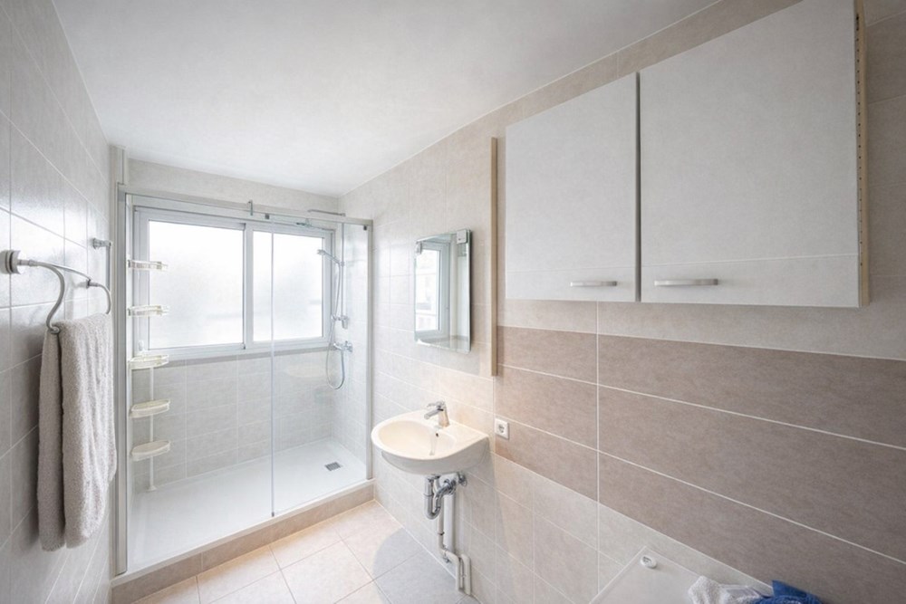 APPARTEMENT T5 89 M2 - 3 CHAMBRES - CAVE - 2E ETAGE - BALCON - SITUATION IDEALE photo 5