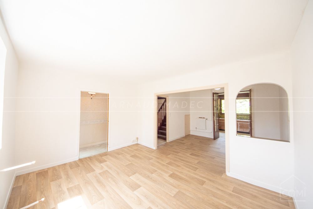 MAISON 4/6 CHAMBRES - GARAGE - PIECE DE VIE DE 40M² - 1ERE MAIN - RARE