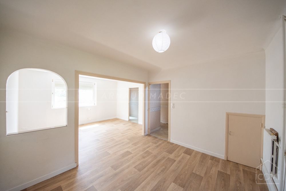 MAISON 4/6 CHAMBRES - GARAGE - PIECE DE VIE DE 40M² - 1ERE MAIN - RARE photo 2