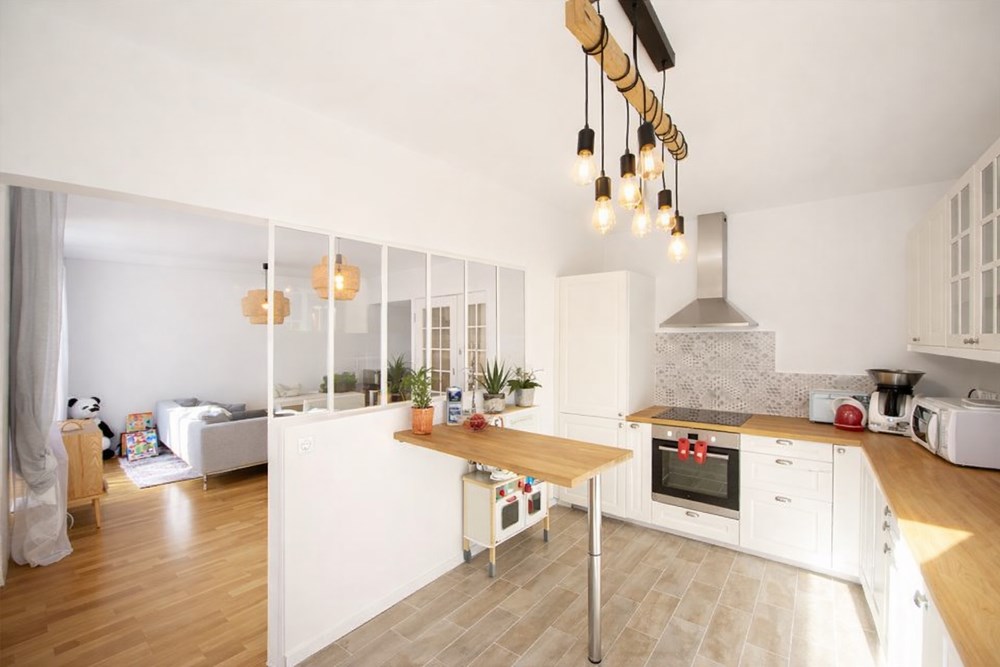 APPARTEMENT T5 - 3 CHAMBRES - PIECE DE VIE TRIPLE - RENOVATION RECENTE - DALLE BETON - RARE - COUP DE COEUR photo 4