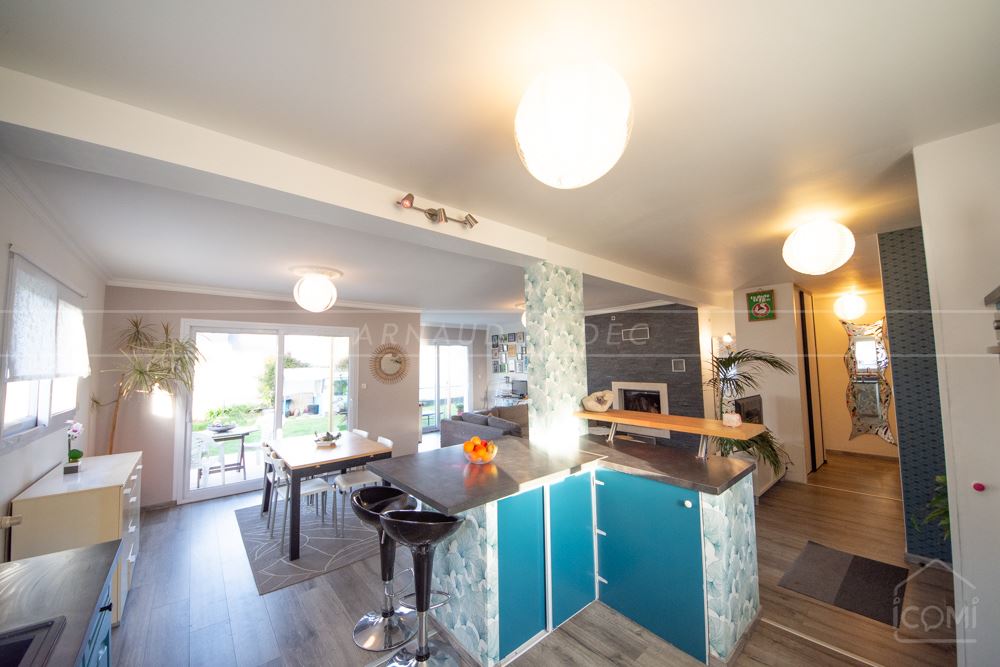 MAISON CONTEMPORAINE AVEC COMBLES A AMENAGER - TERRAIN CLOS (+700M²) - CALME - PROXIMITE SERVICES - RARE photo 3
