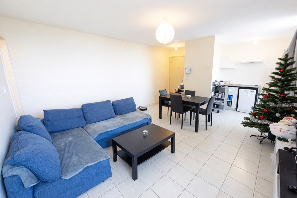 APPARTEMENT T2 43M² AVEC CAVE, PLACE DE PARKING PRIVEE, ASCENSEUR ET GRANDS ESPACES VERTS photo 2