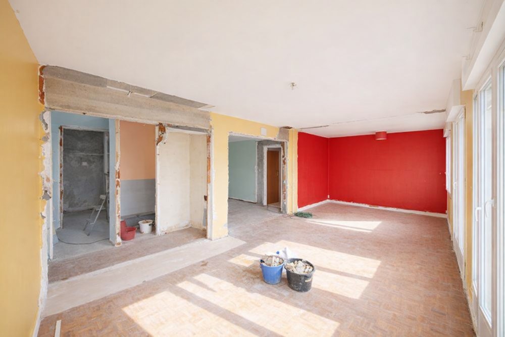 LESNEVEN - APPARTEMENT - 92 M2 - 4 PIECES photo 3