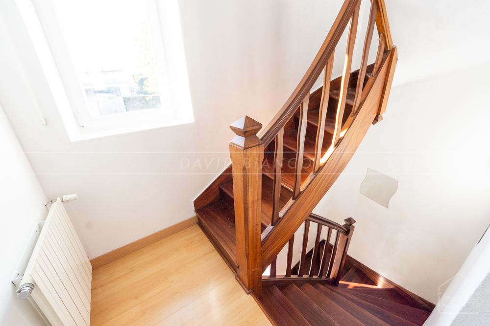 MAISON DE VILLE T5/6 DE 98M² AVEC COUR DE 42M² photo 4