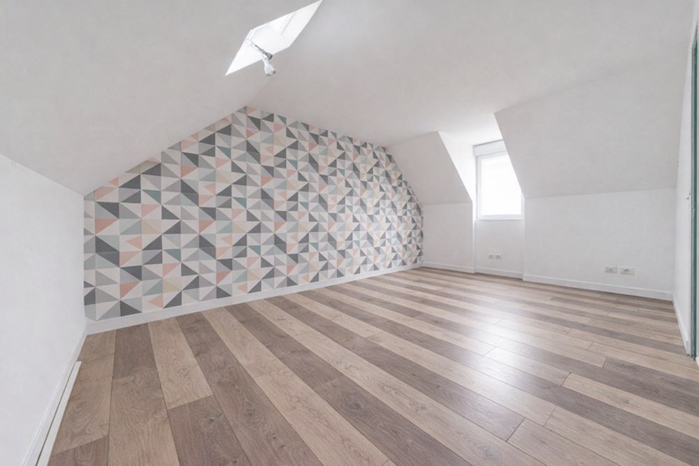 APPARTEMENT DUPLEX - 2/3 CHAMBRES (POSSIBLE 4) - SPACIEUX ESPACE DE VIE - EXPOSITION IDEALE - CENTRE BOURG - PROCHE MER - A RENOVER photo 5