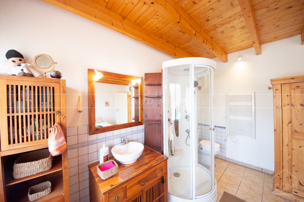 MAISON CONTEMPORAINE DE 140M² - 3/4 - PIECE DE VIE DE +50M² - CALME - PROXIMITE CENTRE ET PLAGES (200M) photo 5