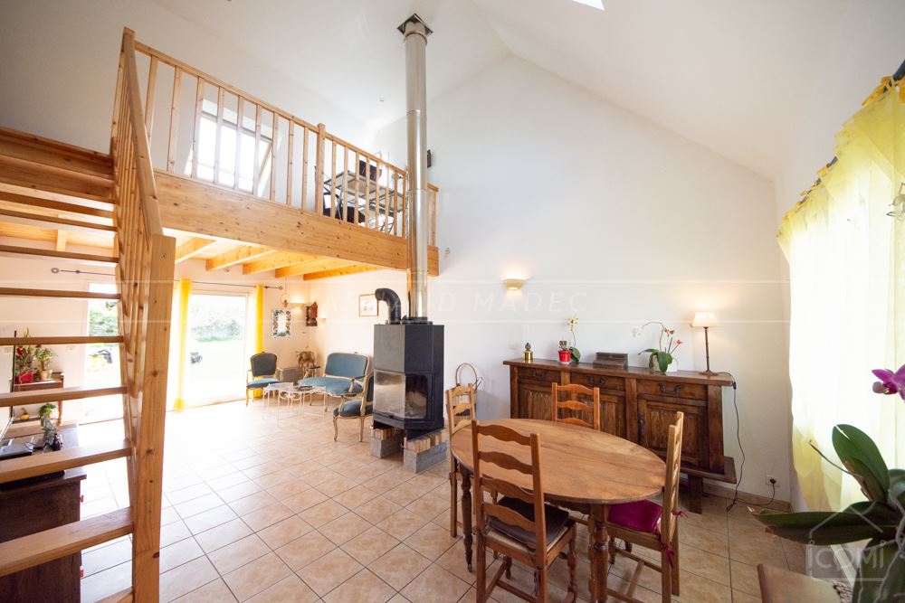 MAISON CONTEMPORAINE DE 140M² - 3/4 - PIECE DE VIE DE +50M² - CALME - PROXIMITE CENTRE ET PLAGES (200M)