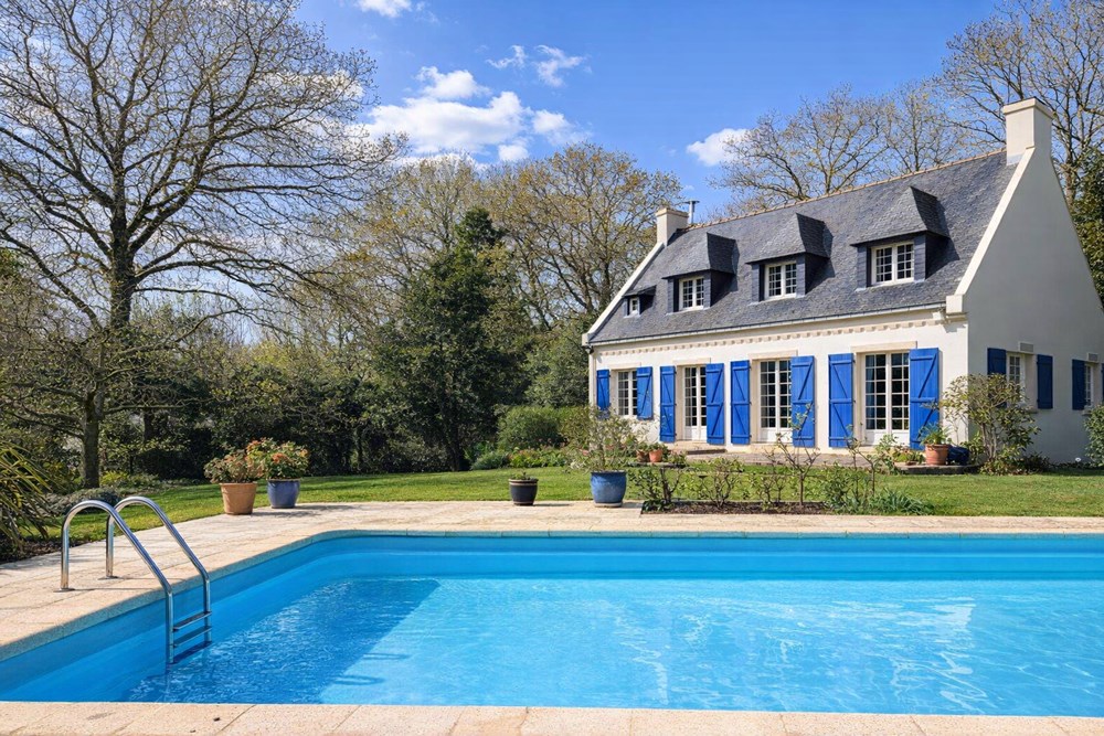 MAISON - 150 M² - 4 CHAMBRES - PISCINE - EXPO SUD - JARDIN MAGNIFIQUE