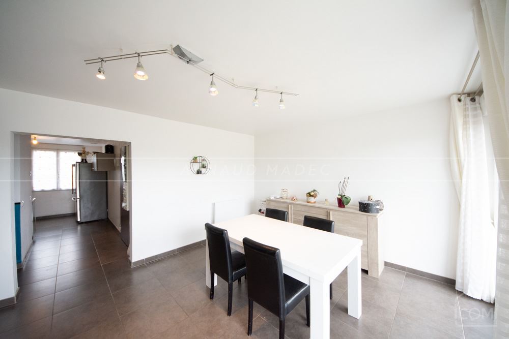 APPARTEMENT T5 - 3/4 CHAMBRES - PIECE DE VIE TRIPLE - CALME - BALCON - EXPO SUD OUEST - RARE photo 2