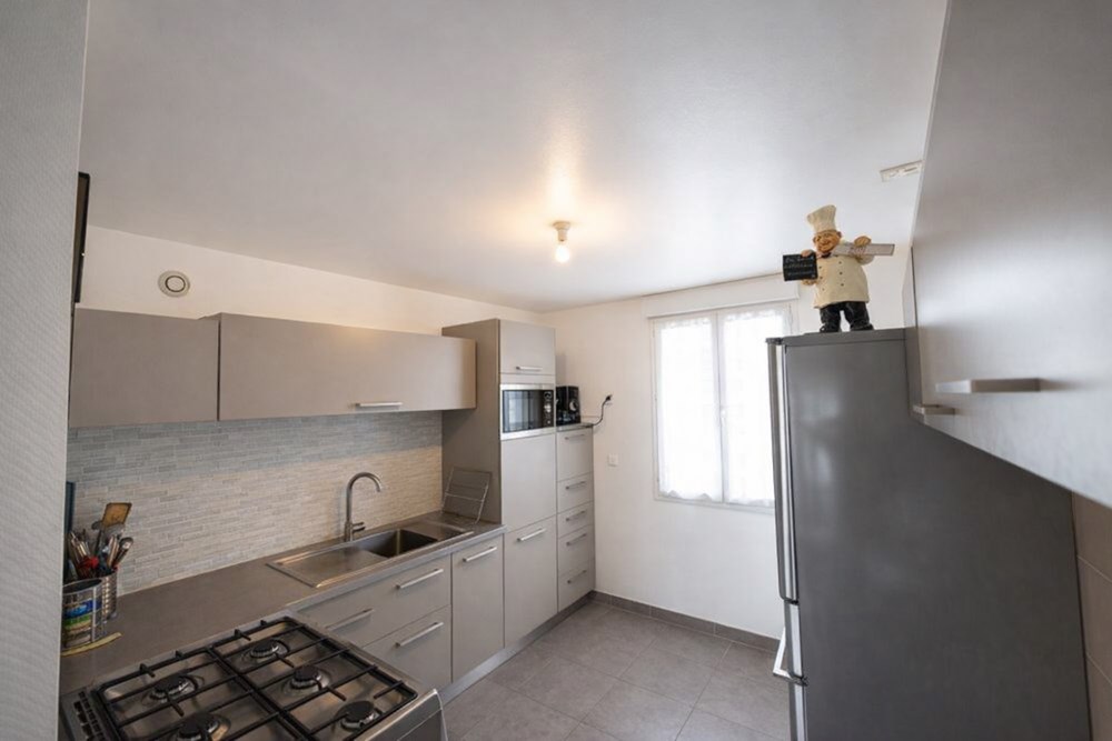 APPARTEMENT T5 - 3/4 CHAMBRES - PIECE DE VIE TRIPLE - CALME - BALCON - EXPO SUD OUEST - RARE photo 2