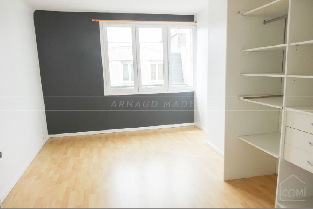 APPARTEMENT T3 - PIECE DE VIE EXPOSEE SUD - 2 BELLES CHAMBRES - BALCON - DERNIER ETAGE photo 5