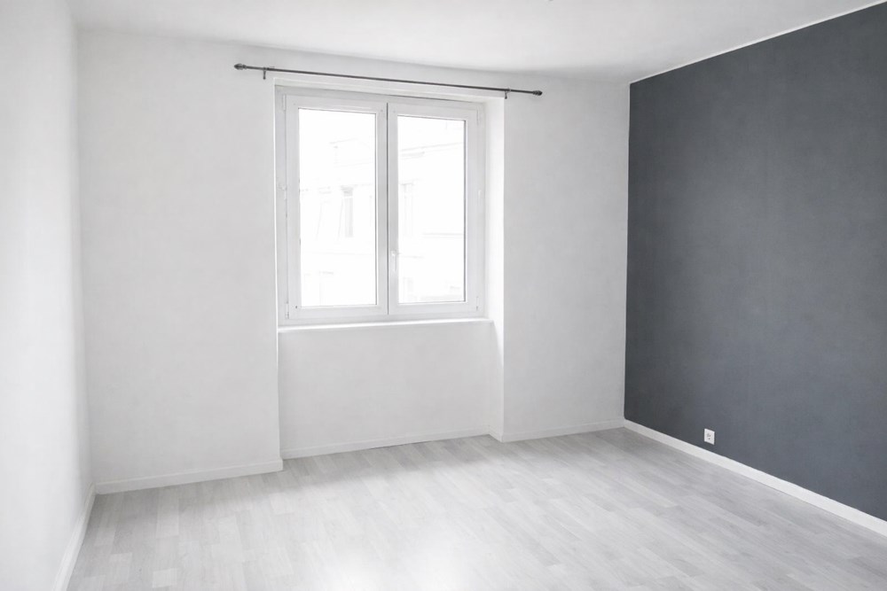 APPARTEMENT T3 - PIECE DE VIE EXPOSEE SUD - 2 BELLES CHAMBRES - BALCON - DERNIER ETAGE photo 4