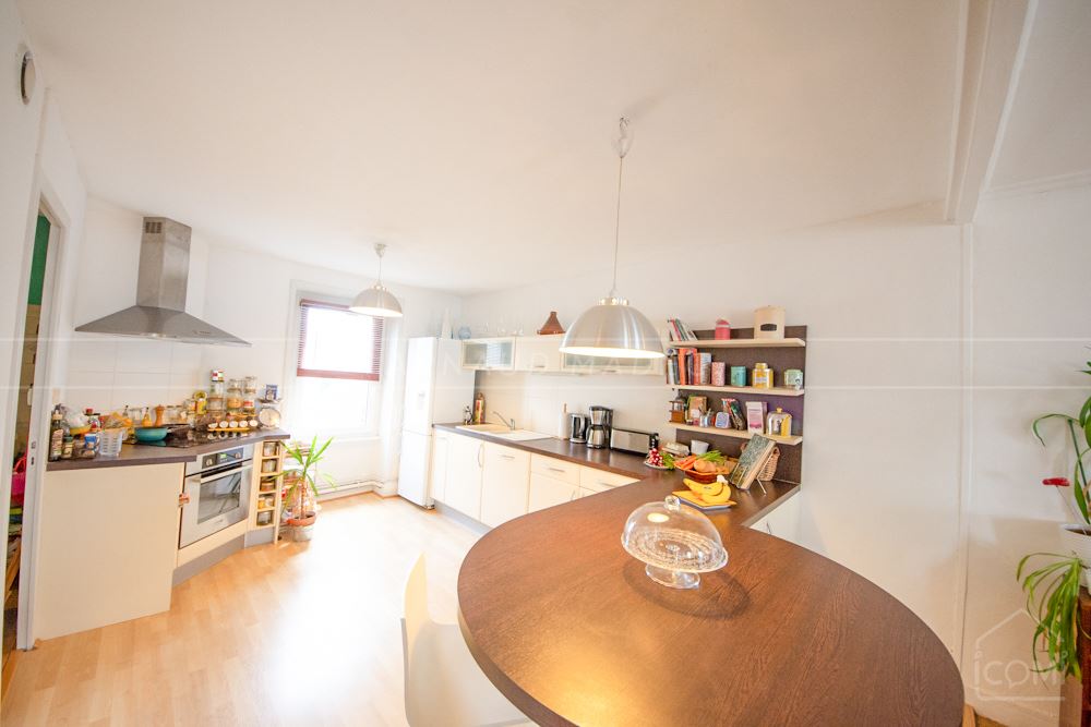 APPARTEMENT T2/T3 - SUPERBE PIECE DE VIE TRAVERSANTE DE +35M² - CUISINE US - CHARME - COUP DE COEUR - RARE photo 2