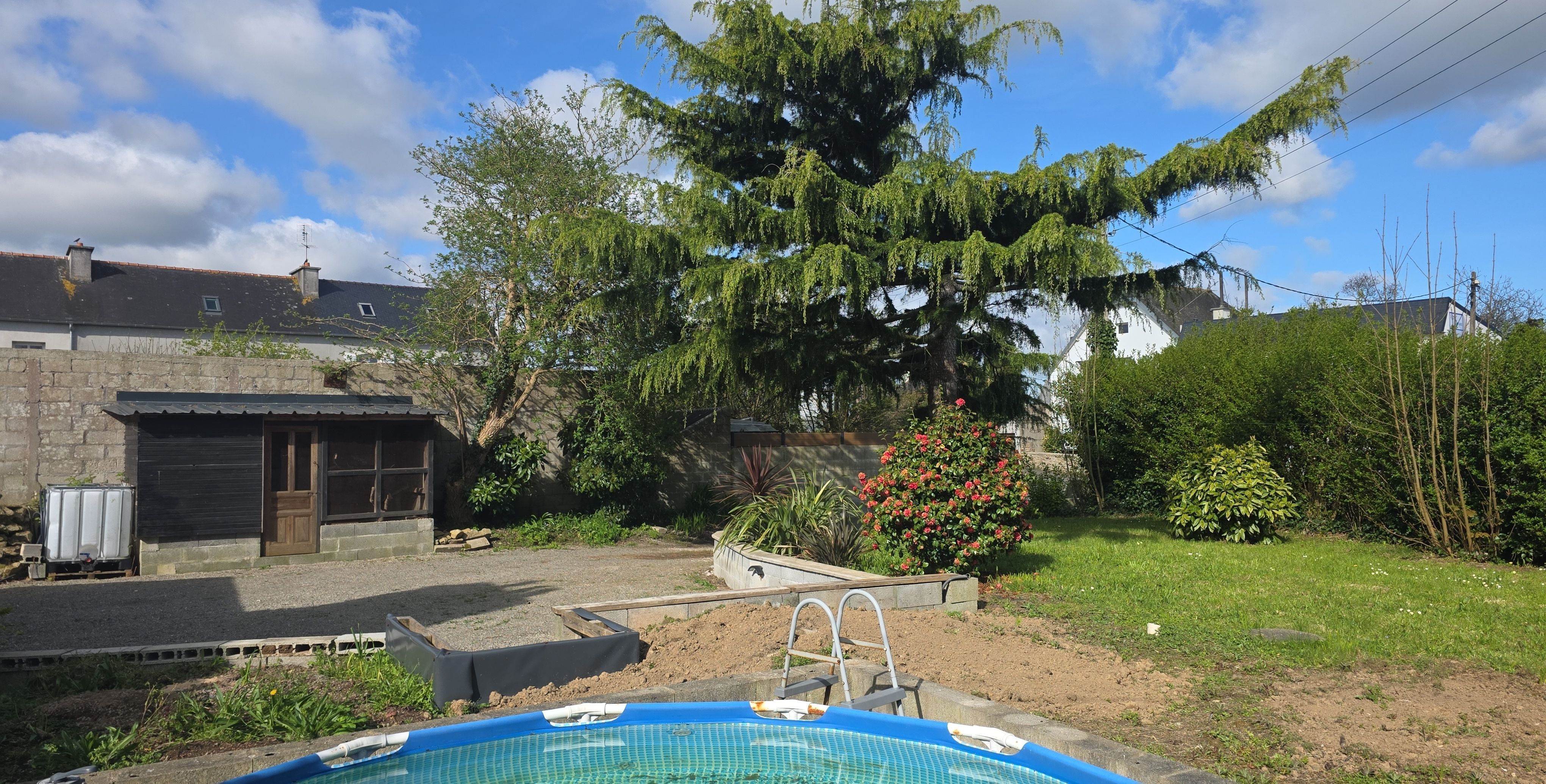 MAISON T5 AVEC EXTENSION RECENTE - 700M² DE TERRAIN - PISCINE - GARAGE - DPE B - NON MITOYENNE - COUP DE COEUR photo 4