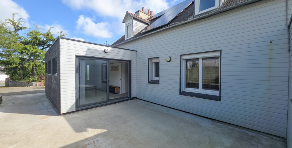 MAISON T5 AVEC EXTENSION RECENTE - 700M² DE TERRAIN - PISCINE - GARAGE - DPE B - NON MITOYENNE - COUP DE COEUR photo 3