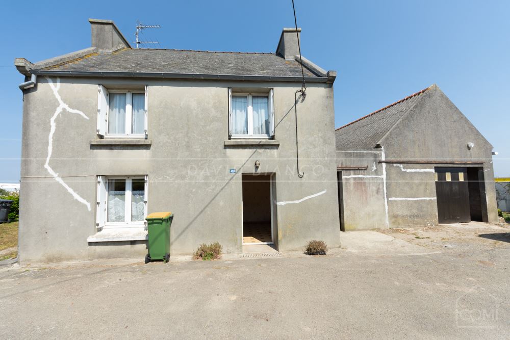 MAISON - ........................................................................................................................................ photo 2