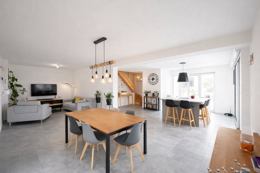 MAISON 2018 - SEJOUR 53 M² - 4 CHAMBRES - EXPOSITION SUD photo 2
