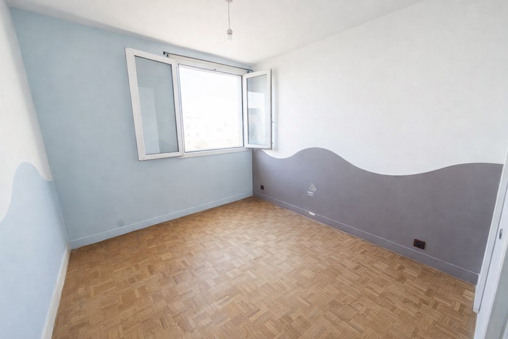 APPARTEMENT T4 75M² DALLE BETON AVEC ASCENSEUR, BALCON FERME ET GARAGE EN OPTION photo 5