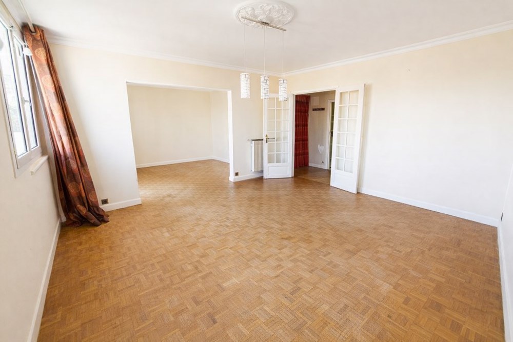 APPARTEMENT T4 75M² DALLE BETON AVEC ASCENSEUR, BALCON FERME ET GARAGE EN OPTION photo 4